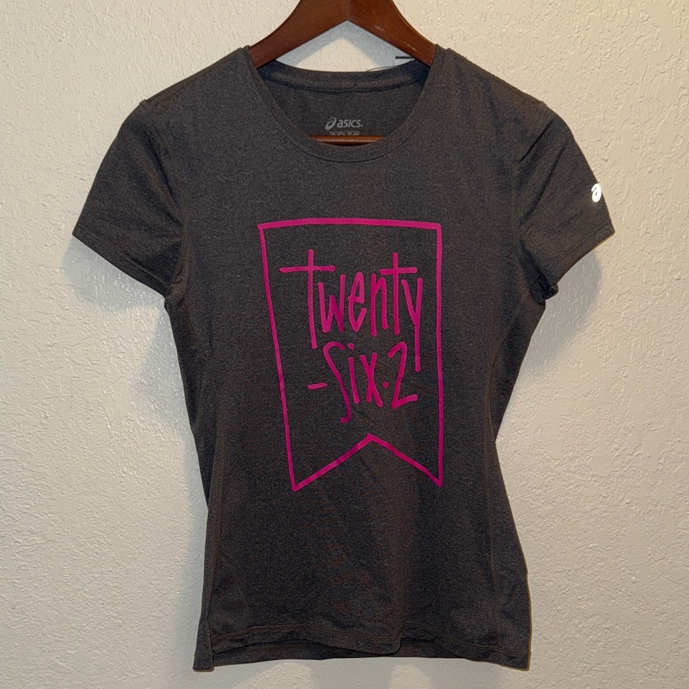 ASICS Women's Charcoal and Magenta Short Sleeve Tee